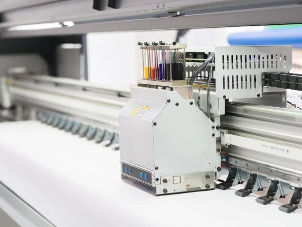 drukarka ze zbiornikami na kolorowe tusze